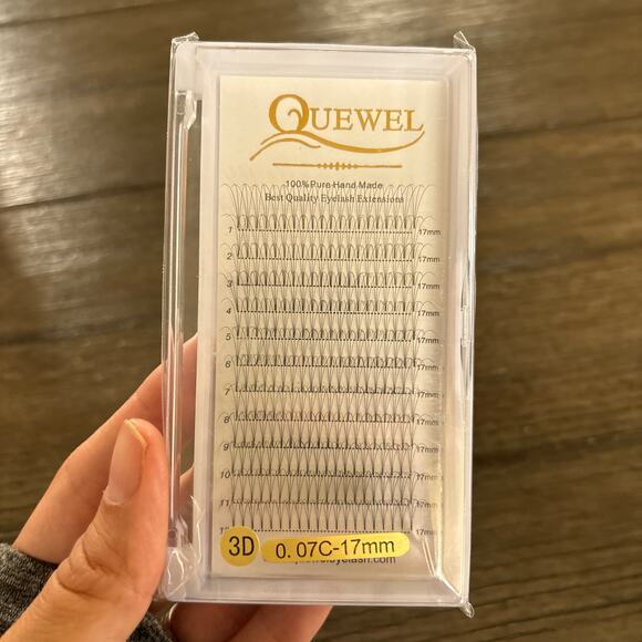NWT Quewel 100% Pure Handmade Eyelash Extensions 17mm Clusters - Picture 1 of 2